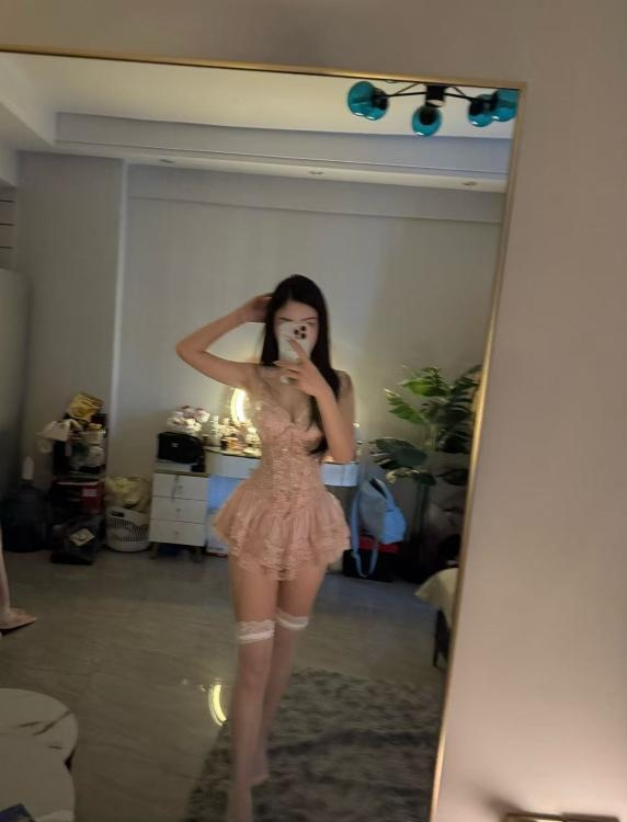 杭州市拱墅可舌吻小月