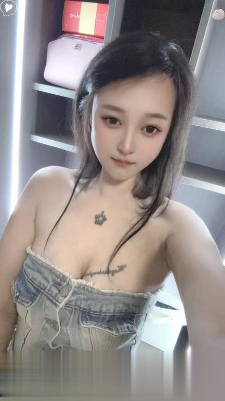 广州体验白云雨菲东北妹，个子有170，大长腿，大D杯