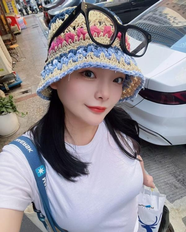 深圳市颜值虎牙妹文文