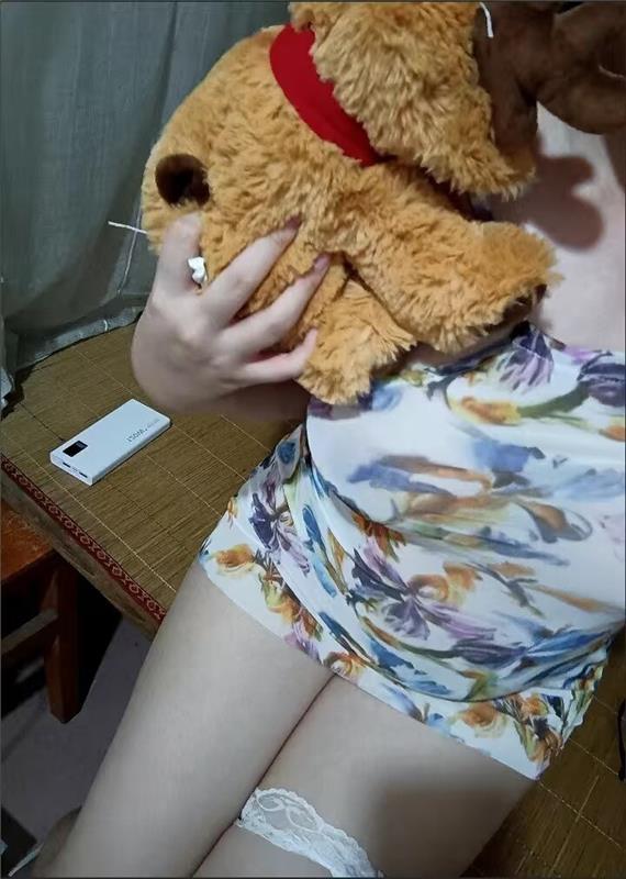 郑州高颜值妹子胸大身材好