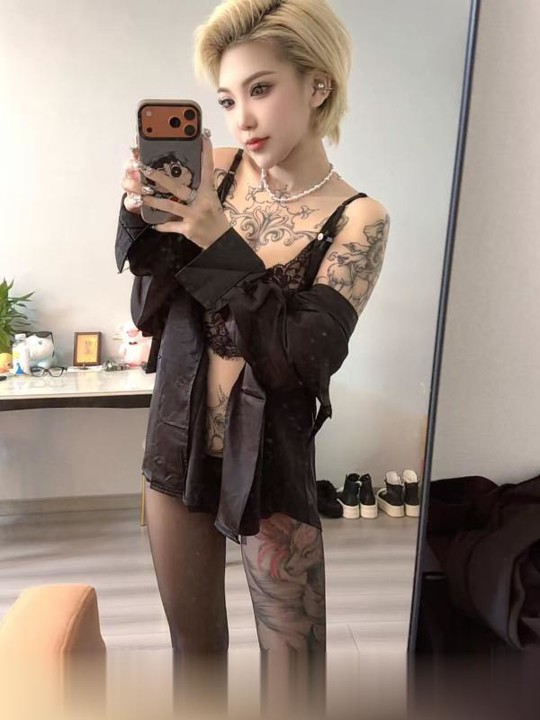 苏州吴中纹身妹