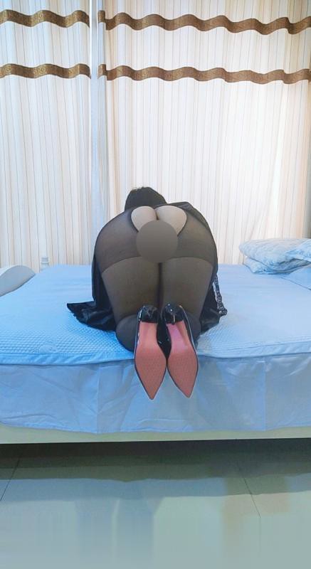 苏州翘臀丝袜少妇..