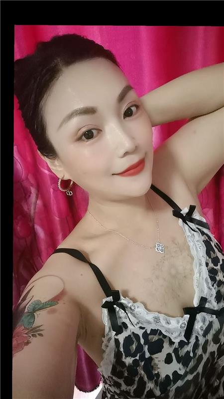 天津瘦小服务型少妇，体感不错