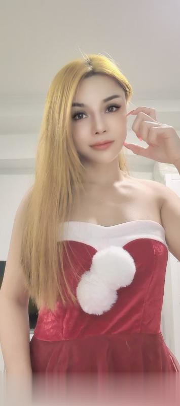 北京混血丽伊美女