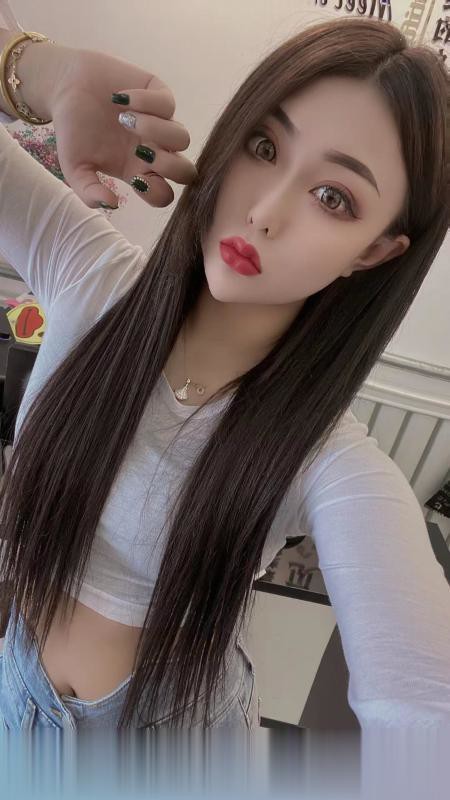 哈尔滨微坦.胸很大 一只手摸不住，绝对是极品