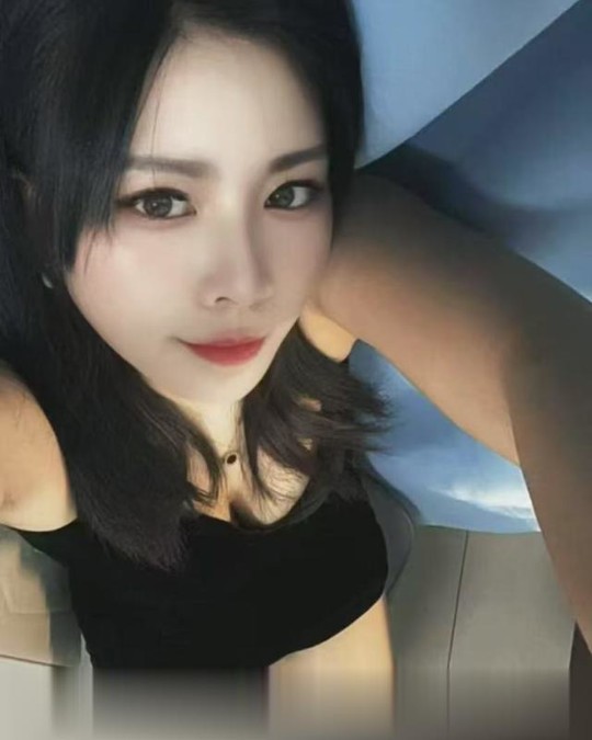 杭州上城雯雯..做爱 口交 无套 制服