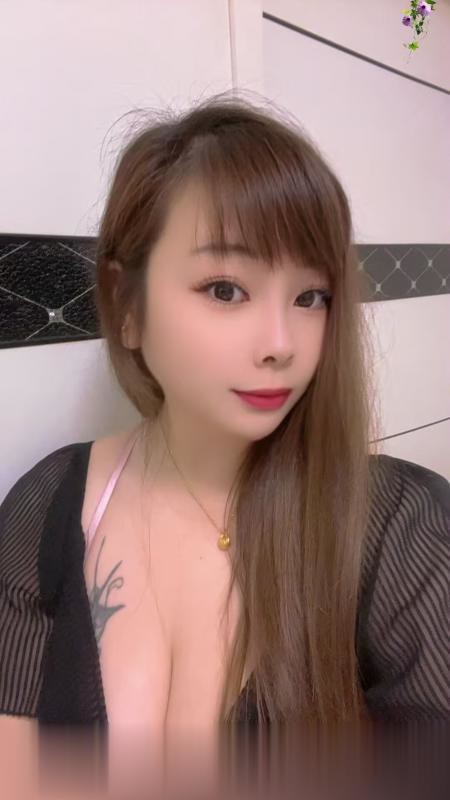 武汉洪山大奶妹.