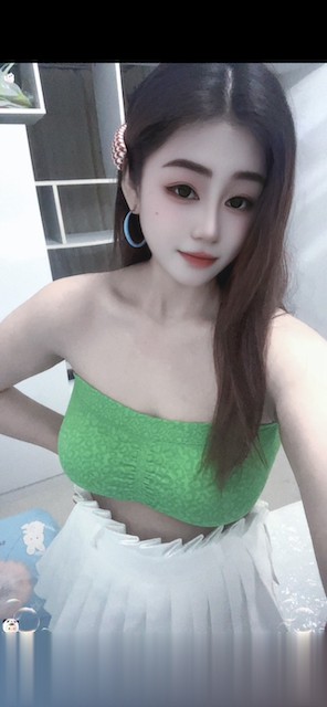 深圳颜值大波童颖儿