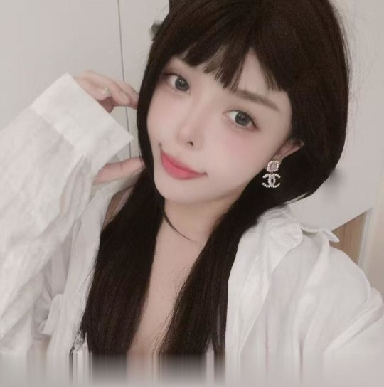 长沙纯欲性感大胸美女