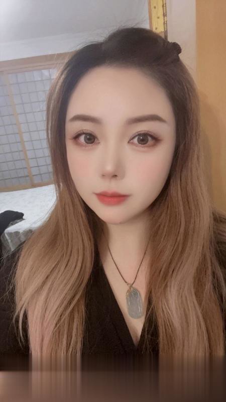 上海宝山肤白大胸个人自聊的姐姐