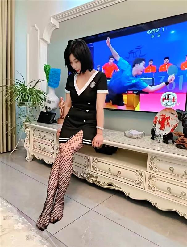 合肥吊带包臀裙少妇