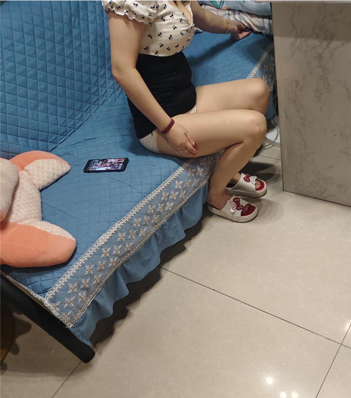 北京丰台轻熟姐姐大奶子大屁股，肉感十足