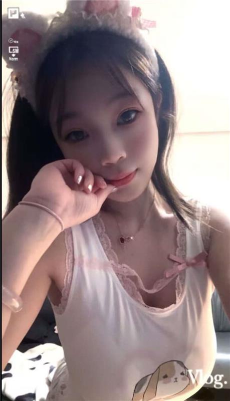 天津肤白貌美大奶思思