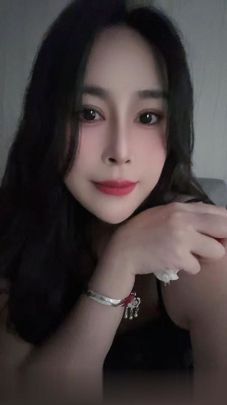 上海大胸翘臀知性少妇