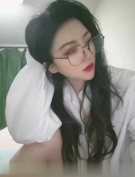 湖南-长沙雨花干净制服少妇