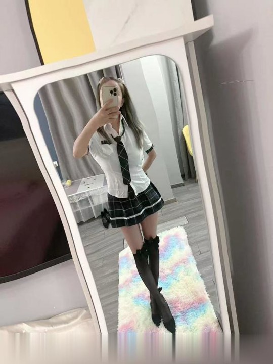 上海出击大长腿嫩妹