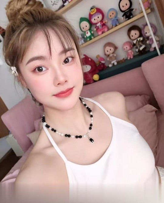 长沙微胖钱多多老师丰满的大白兔，肉臀无敌爽，体验超...