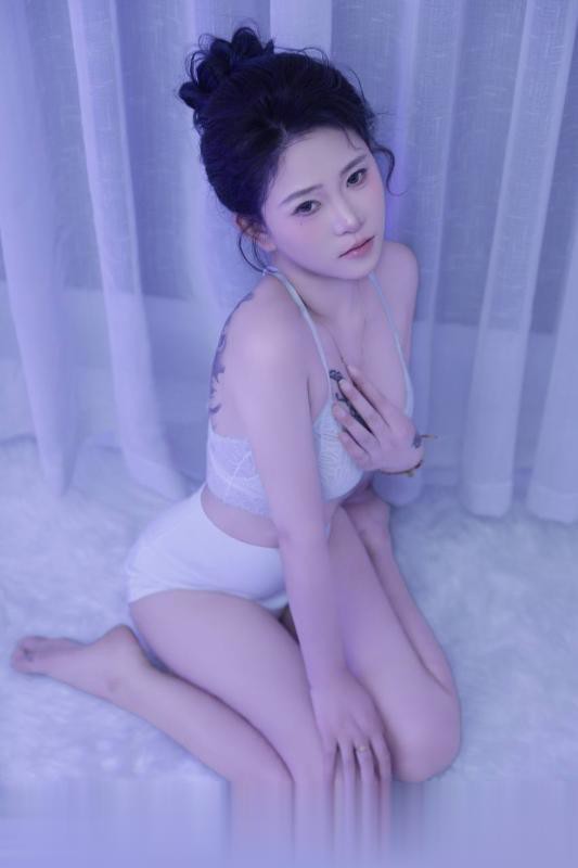 苏州吴中白皙长腿御姐可儿