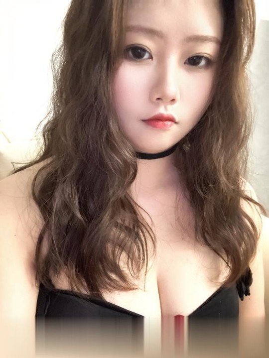 浙江-杭州上城小妖..性瘾患者，天然的大胸