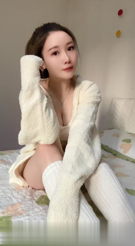 广州轻熟大胸泡芙姐